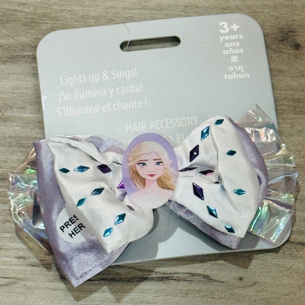 Disney Store - Frozen 2, Light Up with Music Hair Clip Accessory, Brand New!
